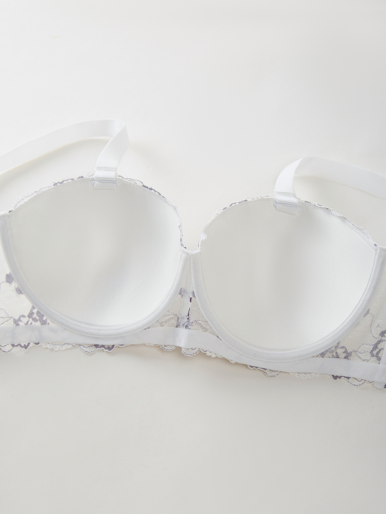 Plus Size Lace & Embroidery Wo - Underwire Bra Padded のレビューと価格
